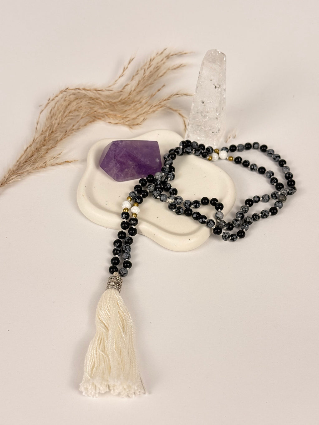 Empowerment Mala Schneeflockenobsidian Magnesit